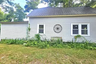 48 Gary St, Paris, ME 04281 - Photo 2