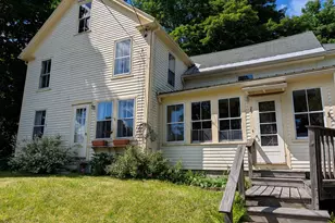 25 Charles St, Belfast, ME 04915 - Photo 2