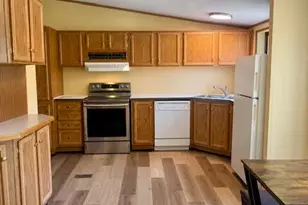 757 Main St, Madawaska, ME 04756 - Photo 4