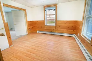 15 Grace Ct, Bangor, ME 04401 - Photo 2