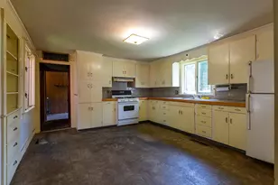 6 Pine St, Rockport, ME 04856 - Photo 6