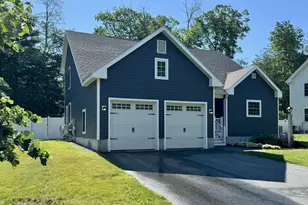 75 Forest Glen Ln, Topsham, ME 04086 - Photo 2