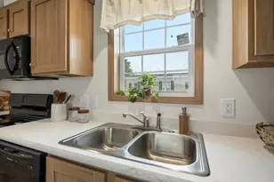 86 Heather Dr, Lewiston, ME 04240 - Photo 18