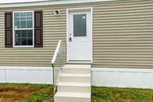 86 Heather Dr, Lewiston, ME 04240 - Photo 10