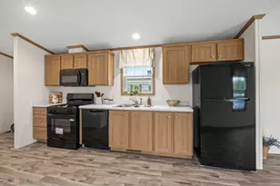 86 Heather Dr, Lewiston, ME 04240 - Photo 16