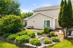 2 Hope's Pl, Bradley, ME 04411 - Photo 12