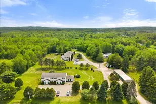 2 Hope's Pl, Bradley, ME 04411 - Photo 1