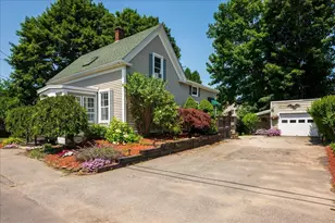 57 Pleasant St, Rockland, ME 04841 - Photo 8