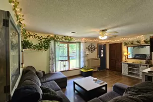 60 Merritt St, Canaan, ME 04924 - Photo 12