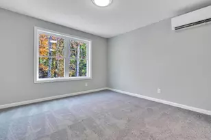 9 Oakland St, Saco, ME 04072 - Photo 18