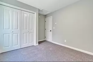 9 Oakland St, Saco, ME 04072 - Photo 16