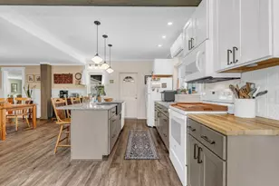 935 W Main St, Dover Foxcroft, ME 04426 - Photo 8