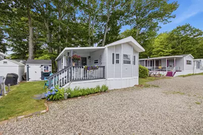 9 Bourne Avenue #A5, Wells, ME 04090 - Photo 4
