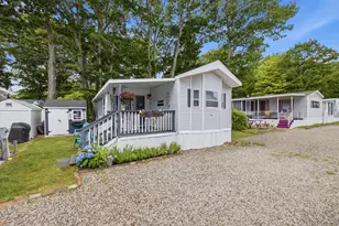 9 Bourne Ave, Wells, ME 04090 - Photo 4
