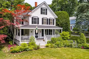 34 High St, Camden, ME 04843 - Photo 2