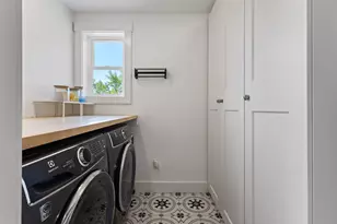 1 Beacon Dr, Brunswick, ME 04011 - Photo 38