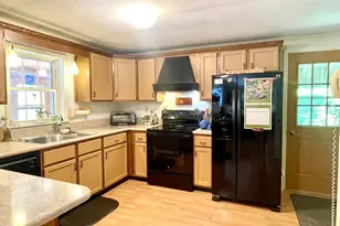 27 Meadowlark Ln, Lincolnville, ME 04849 - Photo 6