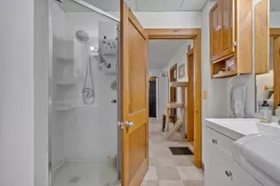 8 Thompson St, Lewiston, ME 04240 - Photo 20