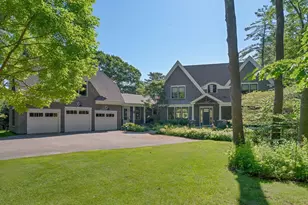109 Foreside Rd, Falmouth, ME 04105 - Photo 1