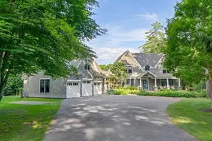 109 Foreside Rd, Falmouth, ME 04105 - Photo 2