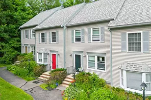 83 Middle St, Hallowell, ME 04347 - Photo 2