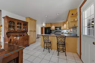 24 Smith St, Augusta, ME 04330 - Photo 8