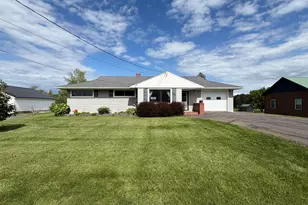 427 Sweden St, Caribou, ME 04736 - Photo 8