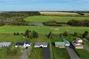 427 Sweden St, Caribou, ME 04736 - Photo 2