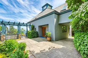 230 Bay View St, Camden, ME 04843 - Photo 32