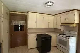 1077 Chadbourne Rd, Standish, ME 04084 - Photo 14