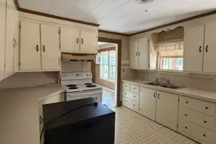 1077 Chadbourne Rd, Standish, ME 04084 - Photo 12