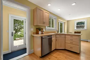 25 Deblois St, Portland, ME 04103 - Photo 14