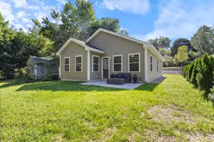9 Brook St, Biddeford, ME 04005 - Photo 32