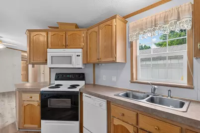 23 Karen Street, Palmyra, ME 04965 - Photo 14