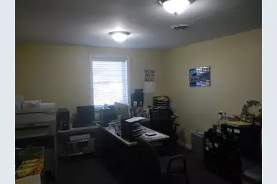 78 W Broadway, Lincoln, ME 04457 - Photo 2