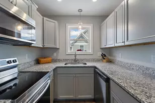994 Portland Rd, Saco, ME 04072 - Photo 10