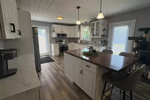 422 Peltoma Ave, Pittsfield, ME 04967 - Photo 4