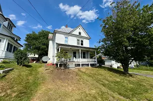 9 Otis St, Livermore Falls, ME 04254 - Photo 2