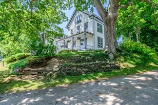 28 Glidden St, Newcastle, ME 04553 - Photo 2