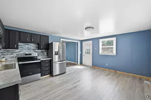 28 Pleasant Hill Dr, Norridgewock, ME 04957 - Photo 10