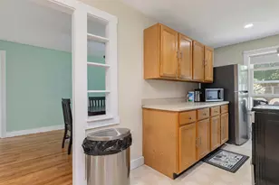 32 Taft Ave, Portland, ME 04102 - Photo 12