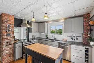 16 Brown St, Westbrook, ME 04092 - Photo 2