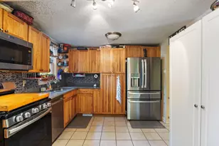 21 Cross St, Kittery, ME 03904 - Photo 8