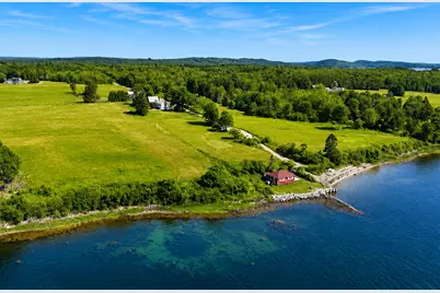 193A S Wharf Road, Brooksville, ME 04617 - Photo 4
