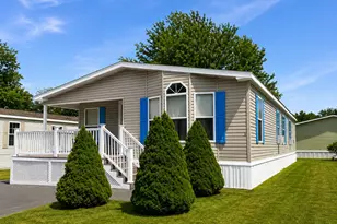 38 Long St, Brunswick, ME 04011 - Photo 2