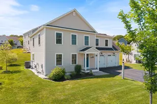 23 Bluebird Trl, Falmouth, ME 04105 - Photo 1