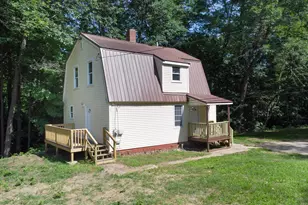 42 Fourth St, Mexico, ME 04257 - Photo 2