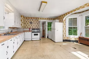 22 Rogers Rd, Kittery, ME 03904 - Photo 4