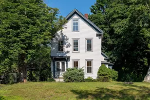 22 Rogers Rd, Kittery, ME 03904 - Photo 2