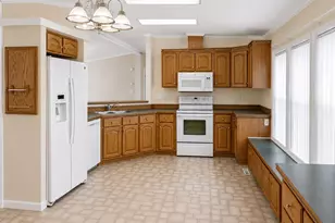 16 Chickadee Dr, Alfred, ME 04002 - Photo 2